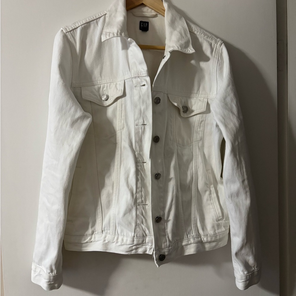 GAP White Jean Jacket Classic Denim Style